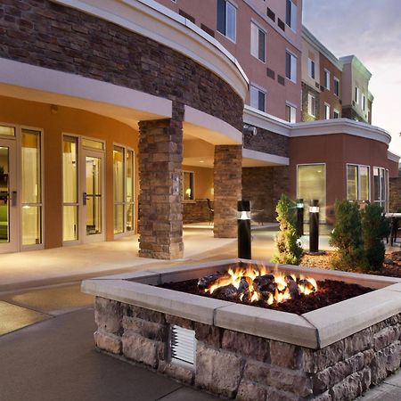 Courtyard Des Moines Ankeny Hotel Bagian luar foto