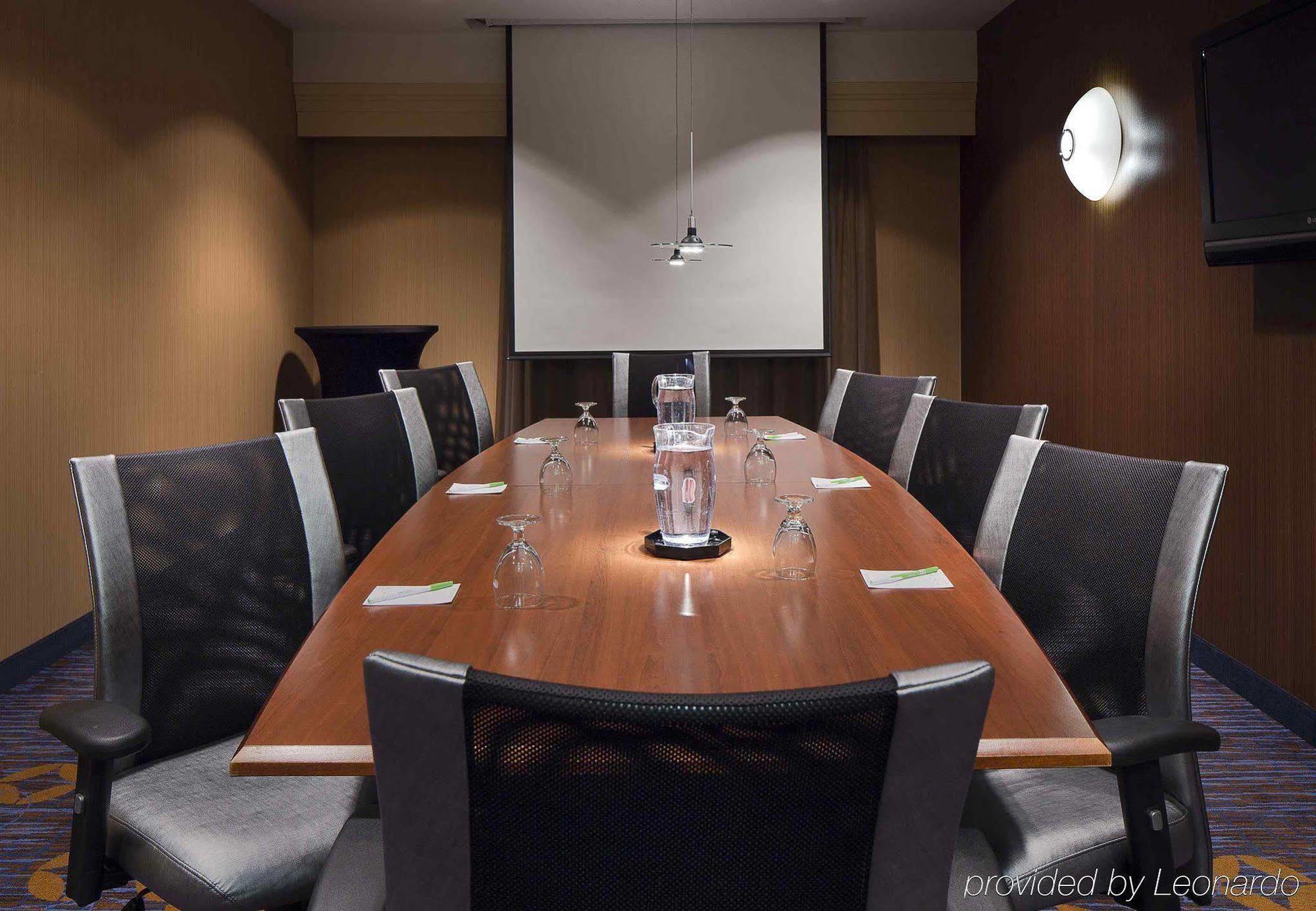 Courtyard Des Moines Ankeny Hotel Bagian luar foto