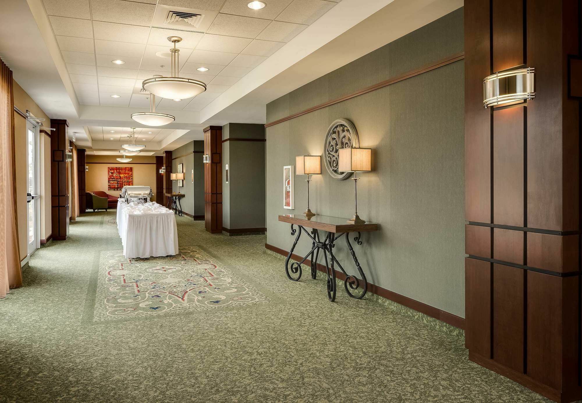 Courtyard Des Moines Ankeny Hotel Bagian luar foto